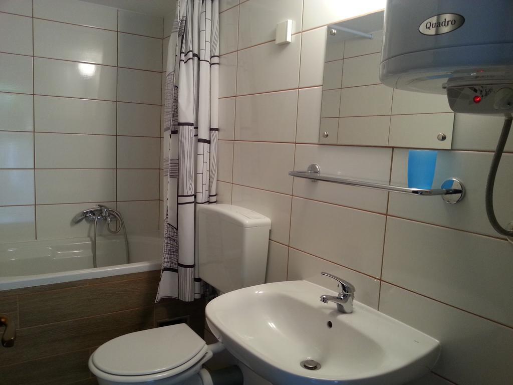 Apartment Drenovica Pula Phòng bức ảnh